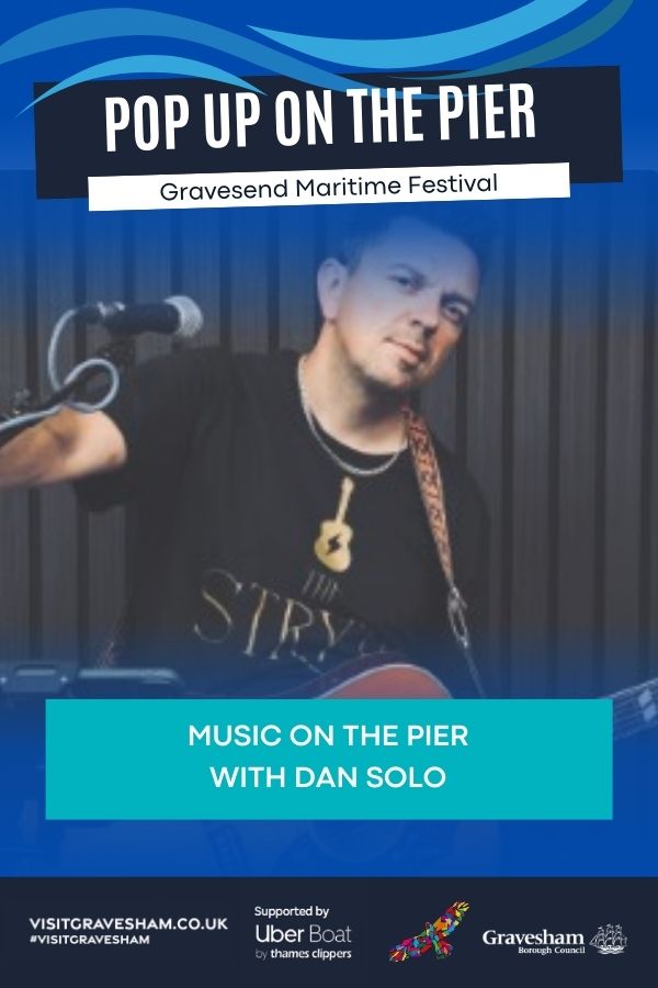 Dan Solo performs at the Town Pier Café